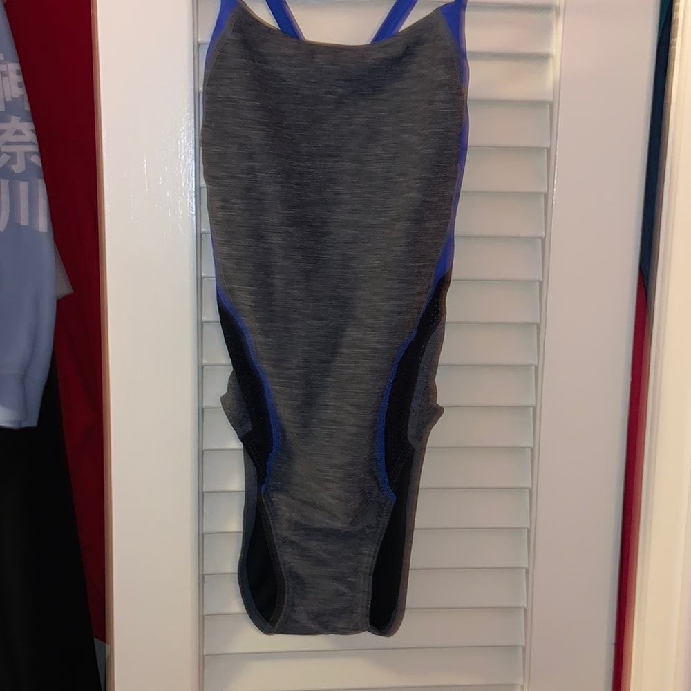 Never Worn Speedo